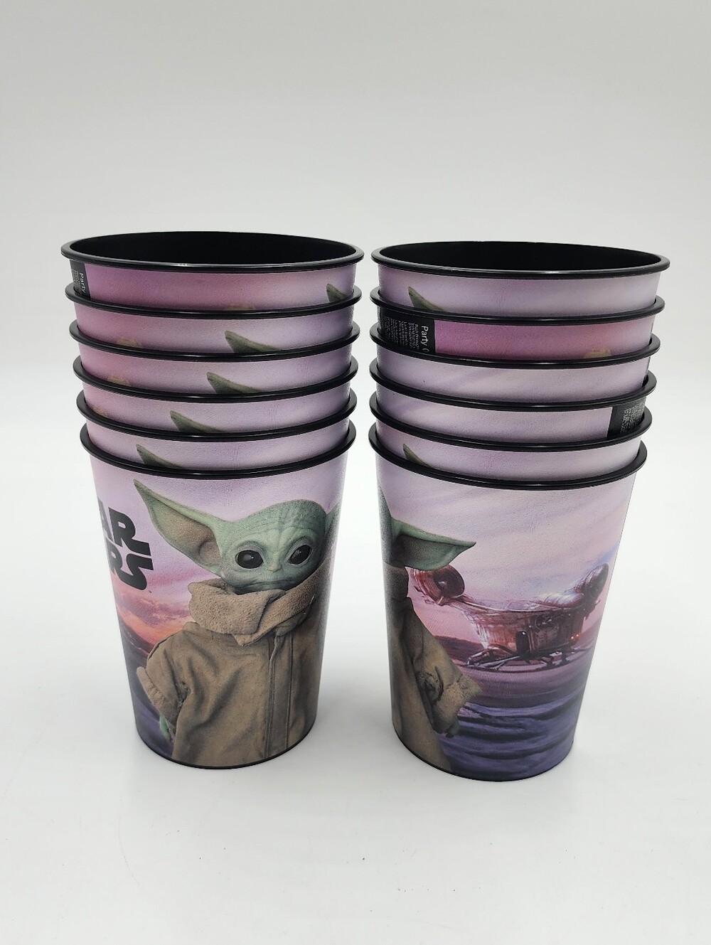 Star Wars Mandalorian The Child Yoda Plastic Keepsake Cup 12 (16 Oz)